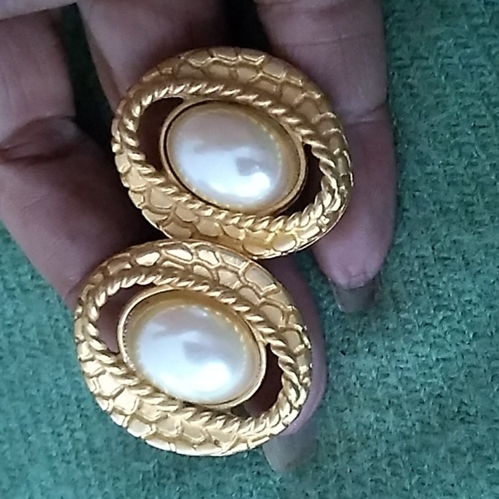 Vintage M. Jent Oval Faux Pearl Earrings